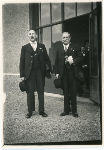 [Portrait d'Alfred Claude Despont, vice-président du SECI, et Jules Zirnheld]