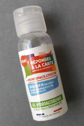 [Flacon transparent de 30 ml de gel hydroalcoolique]