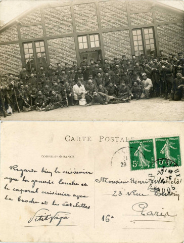 [Photographie d'un régiment. Celui de Jules Zirnheld ?]