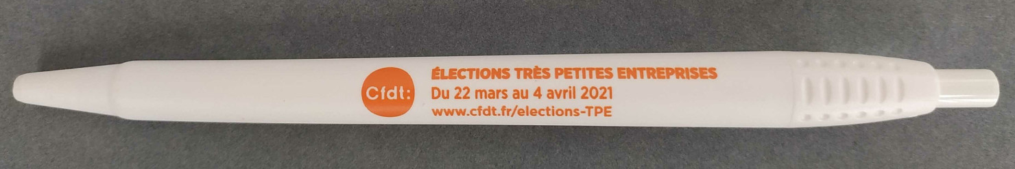 [Stylo-bille rétractable blanc : [Face] [logo CFDT orange] "Élections très petites entreprises" [Dos] "Votez CFDT !"]