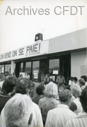 /medias/customer_3/Images/Expos_portail_valorisation/2018_expo_mai_1968-2018/T5.2.usine_lip_besancon_24_aout_1973_CE_6_LIP_4498_J.P._DANAIN_jpg_/0_0.jpg